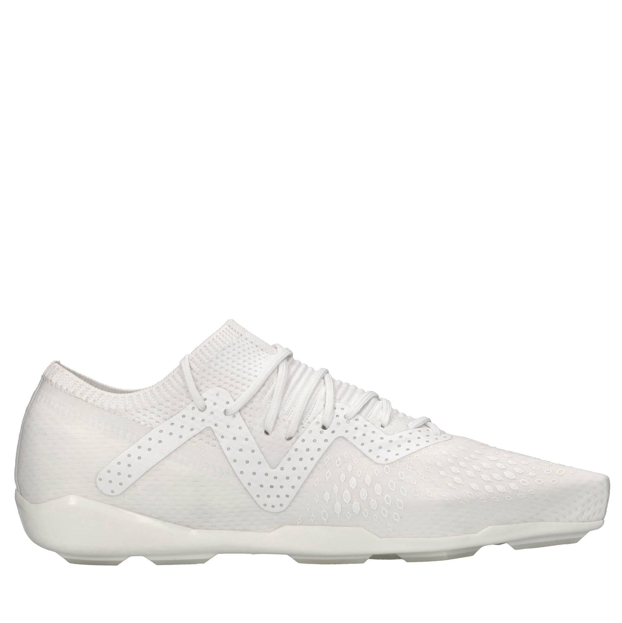 Sneakers in multimateriale e tessuto 