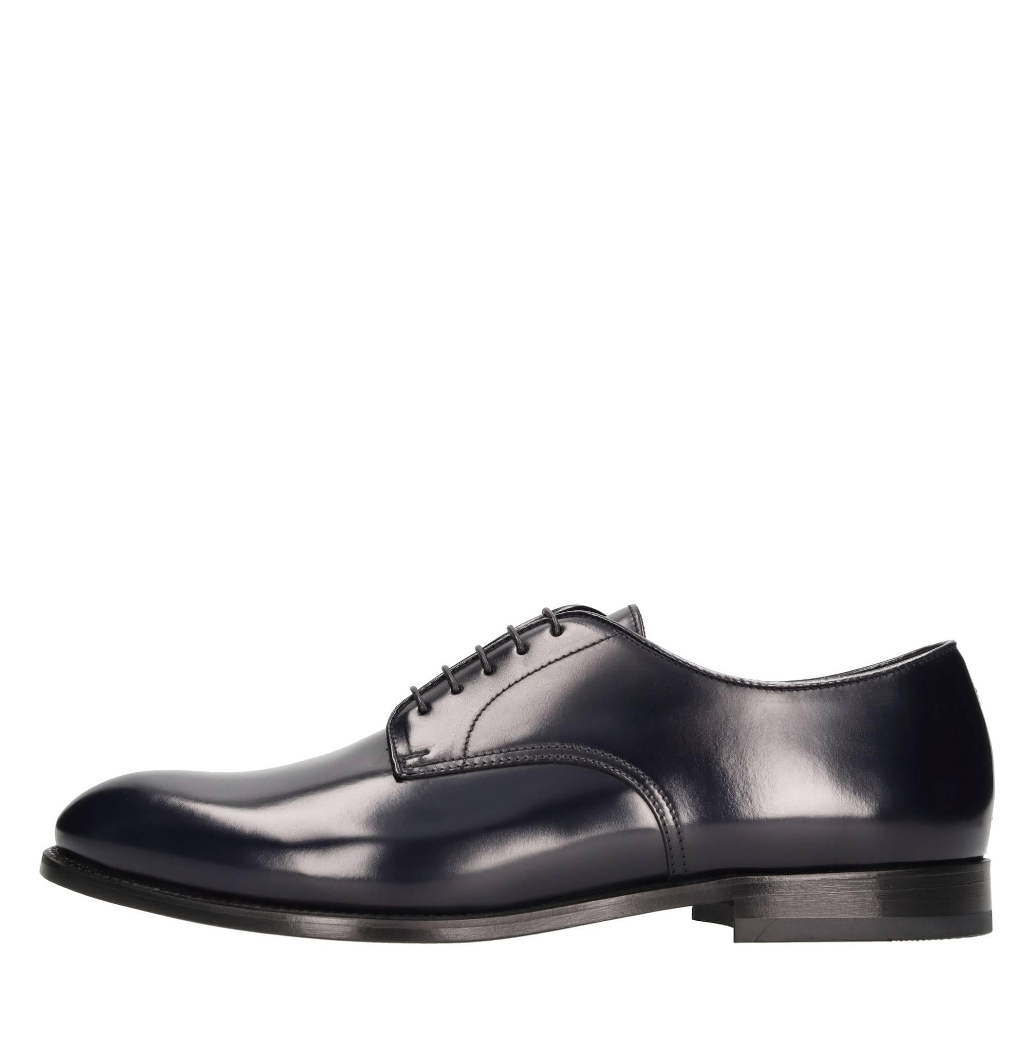 Stringate in pelle 