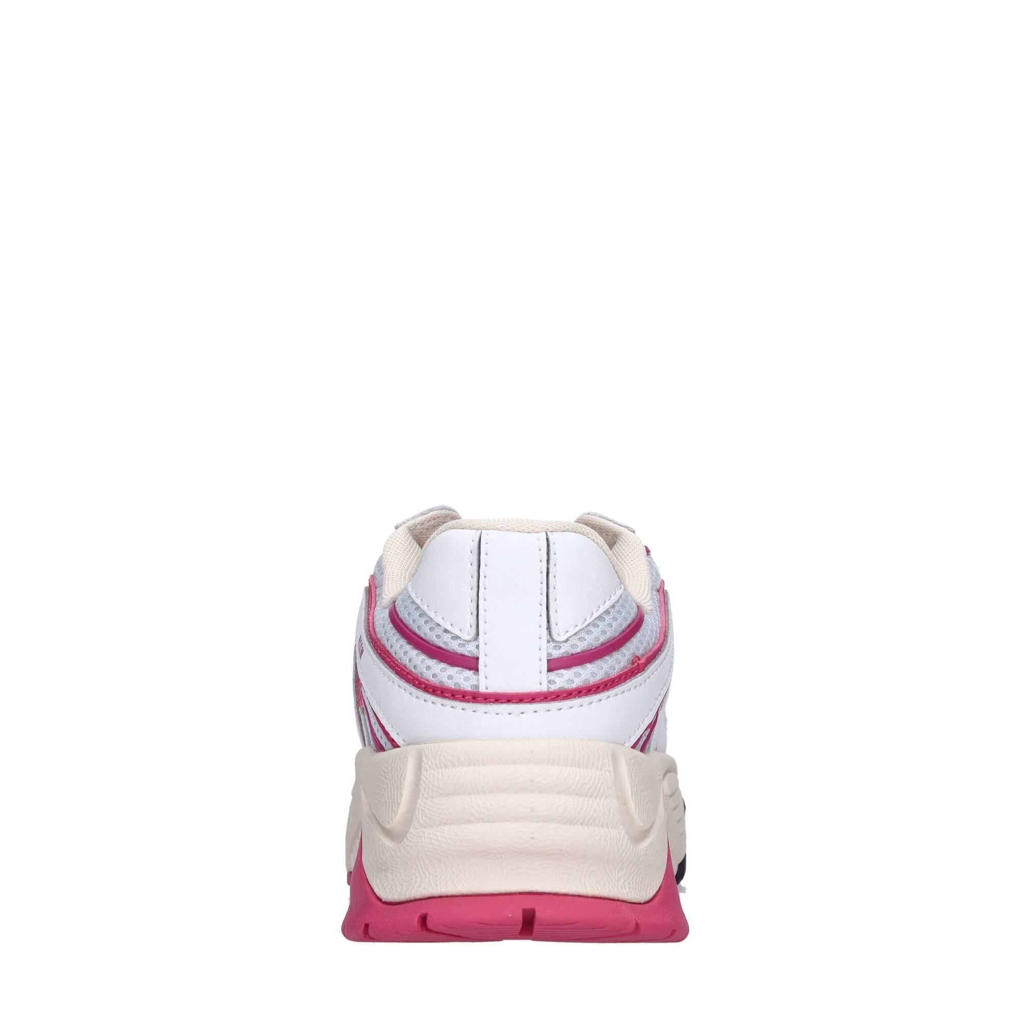 Sneakers in pelle e tessuto 