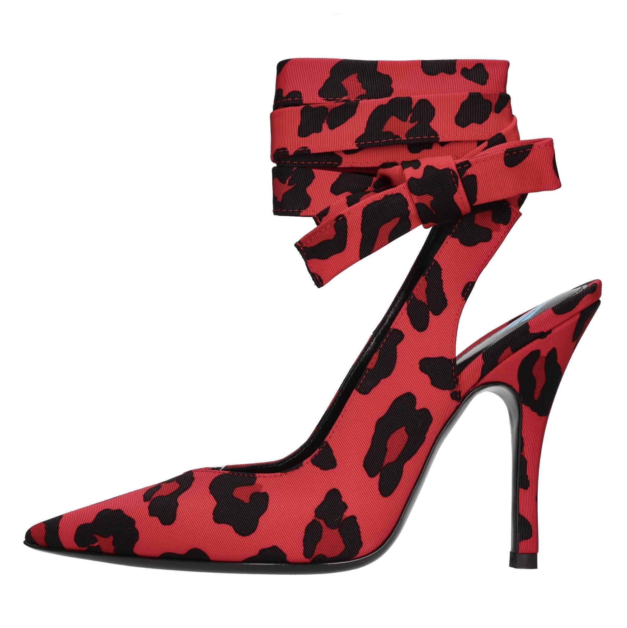 Décolleté slingback in tessuto 
