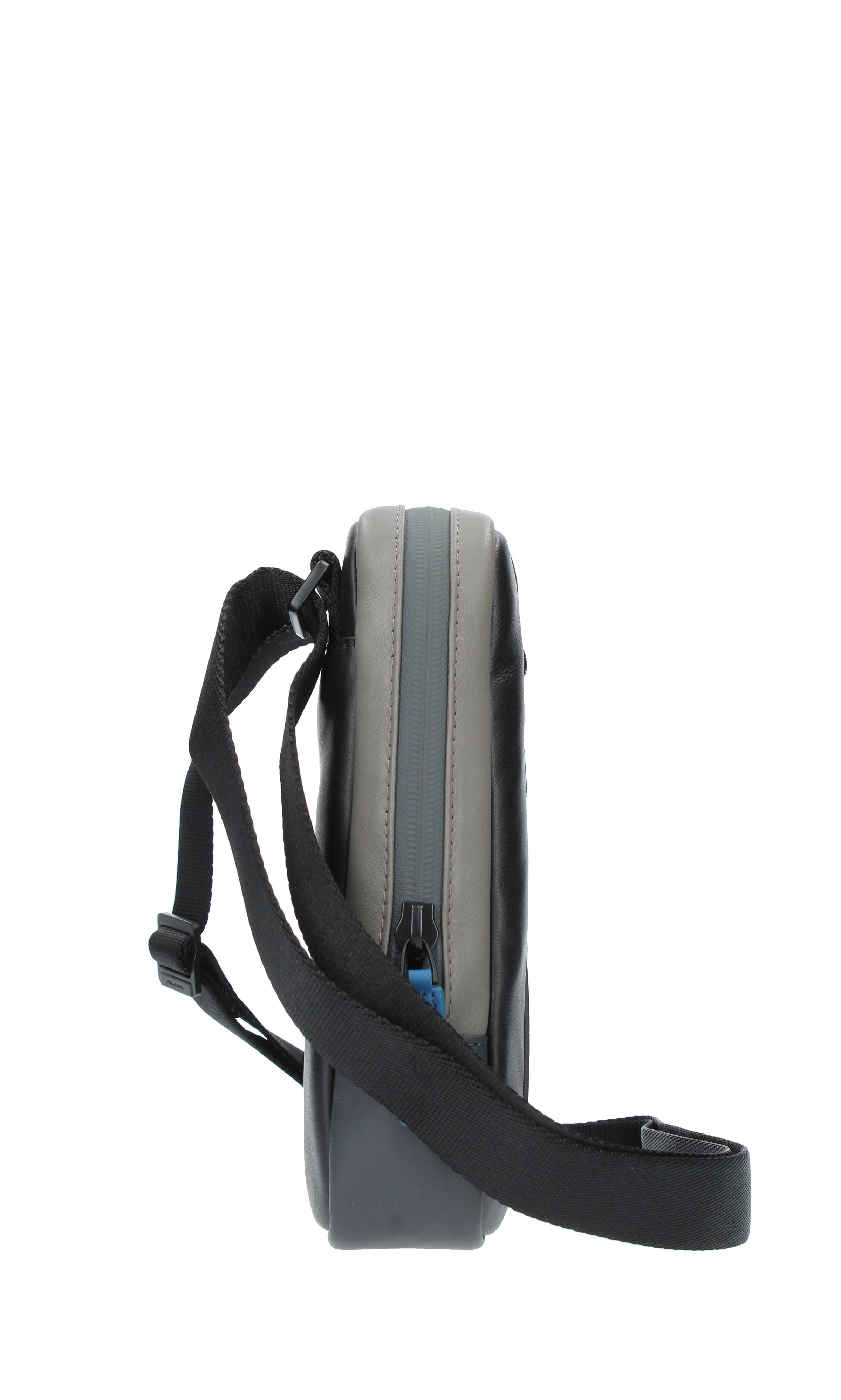 Tracolla PIQUADRO modello CA3084UB00 in pelle 