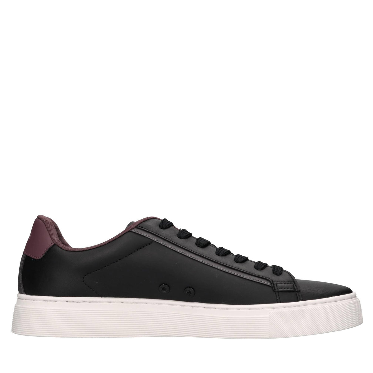 Sneakers in pelle ed ecopelle 