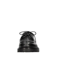 Stringate in pelle 