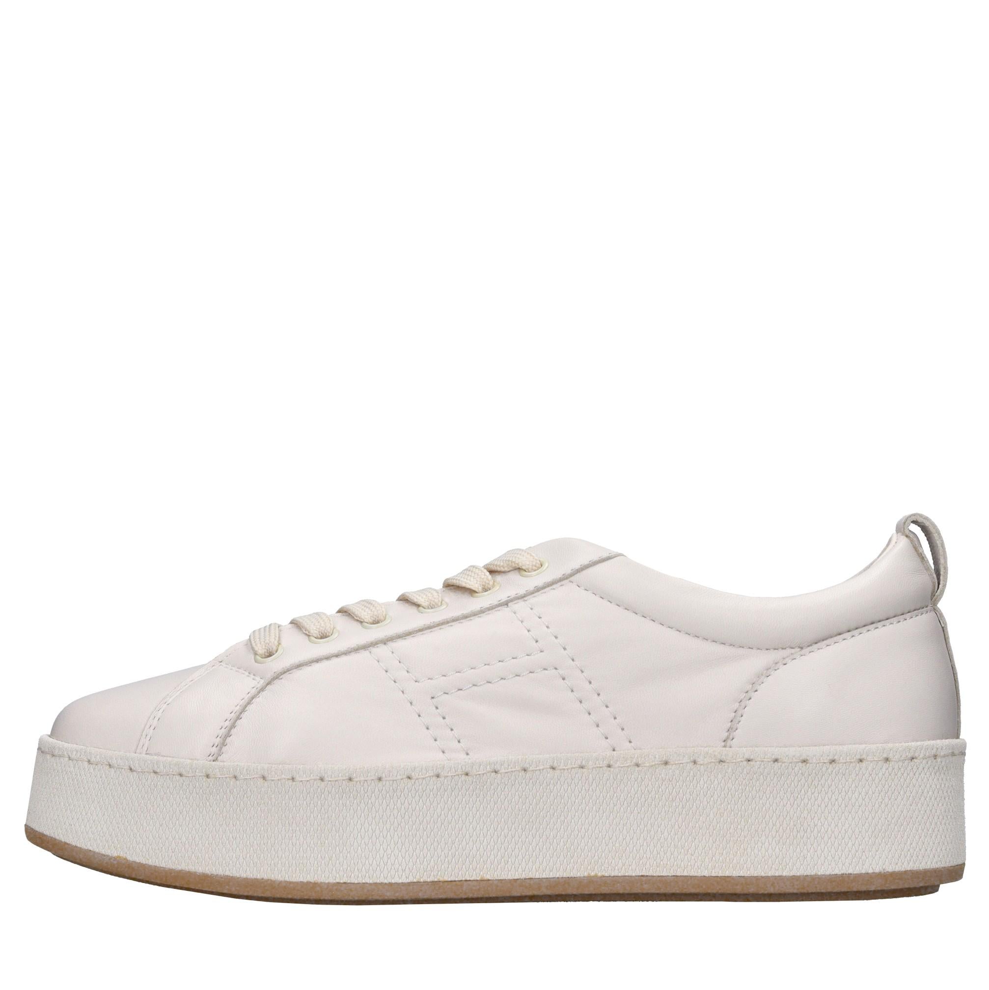 Sneakers in pelle e tessuto 