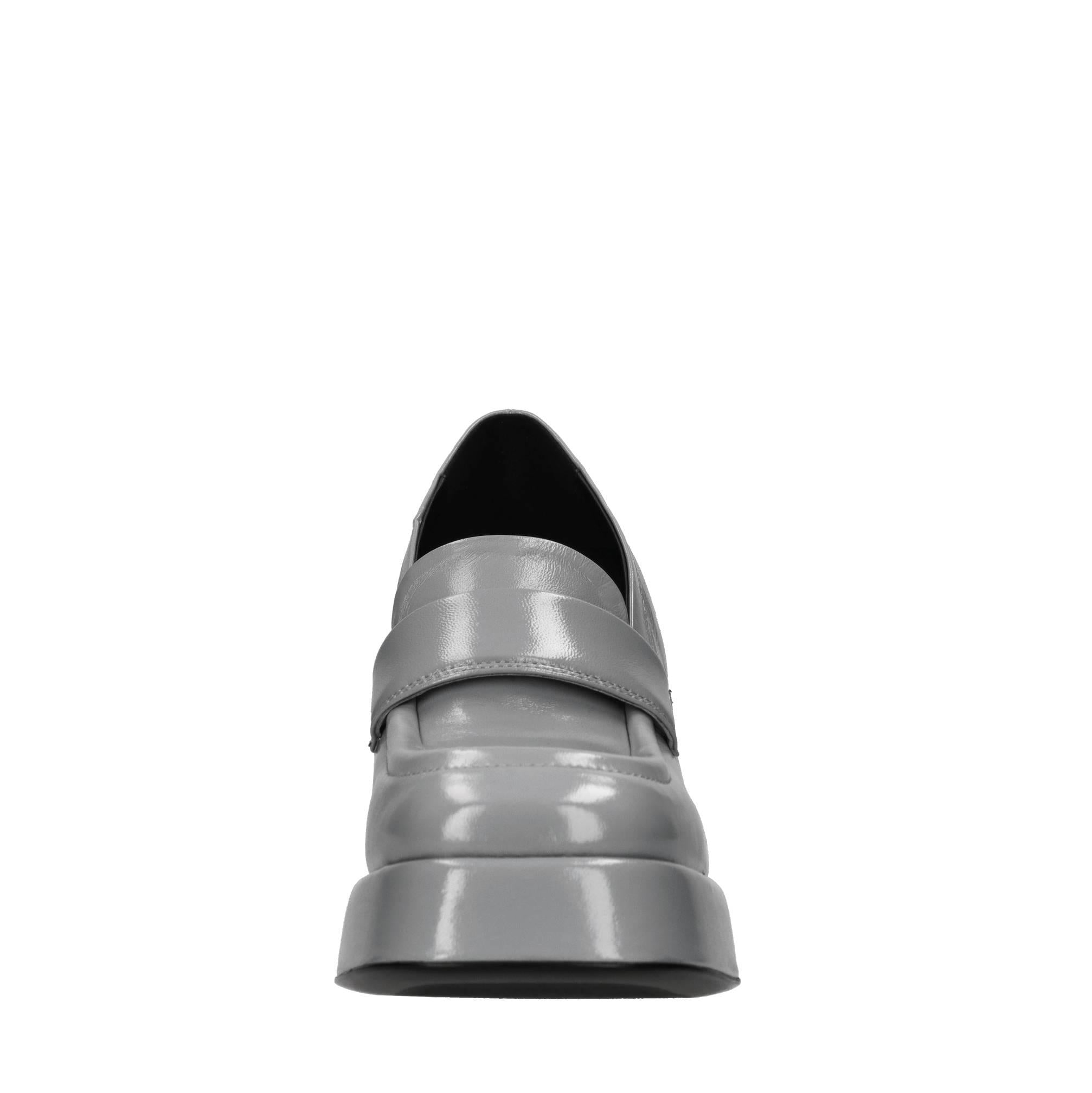 Mocassini in pelle 