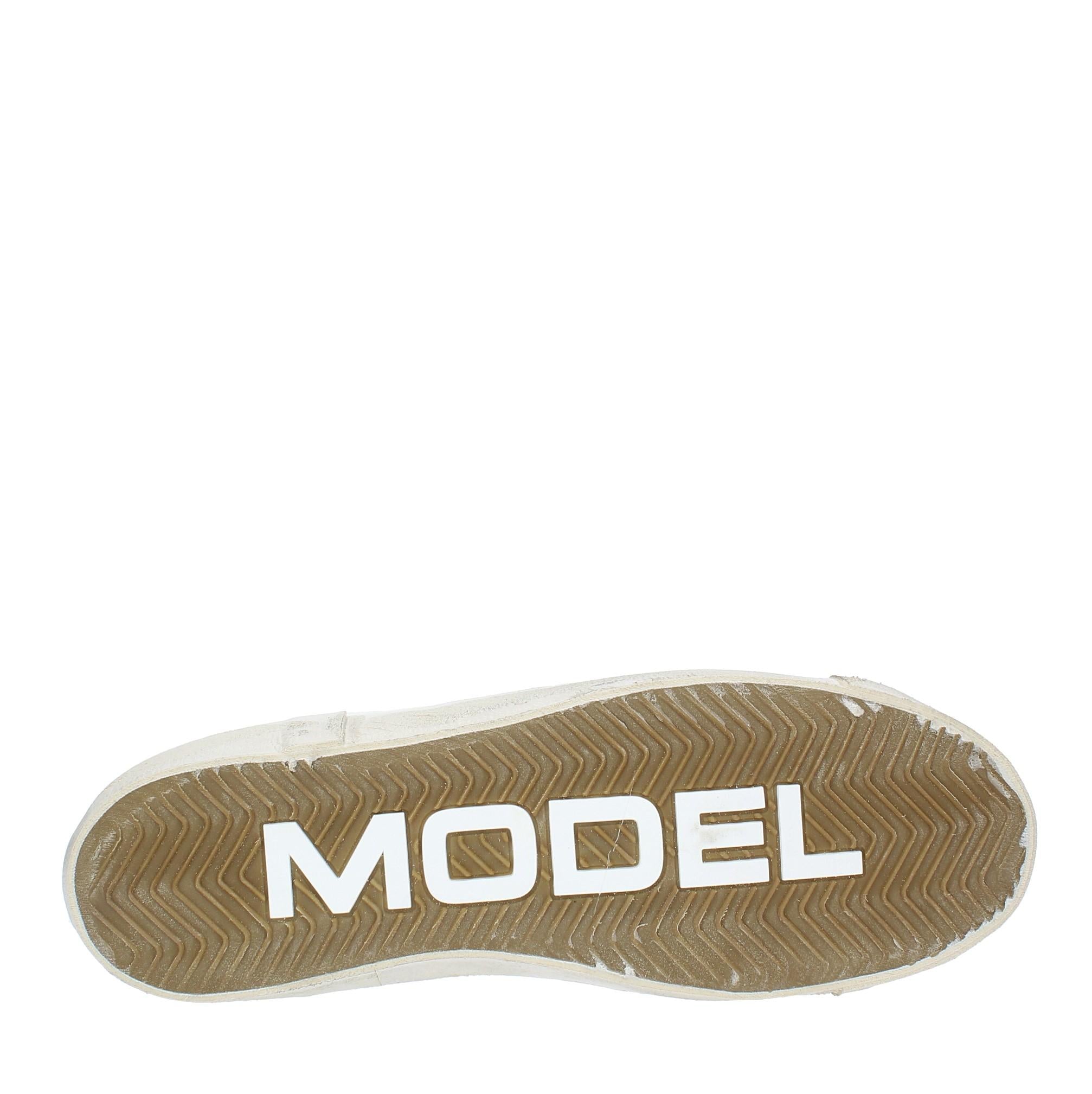 Sneakers in pelle e camoscio 