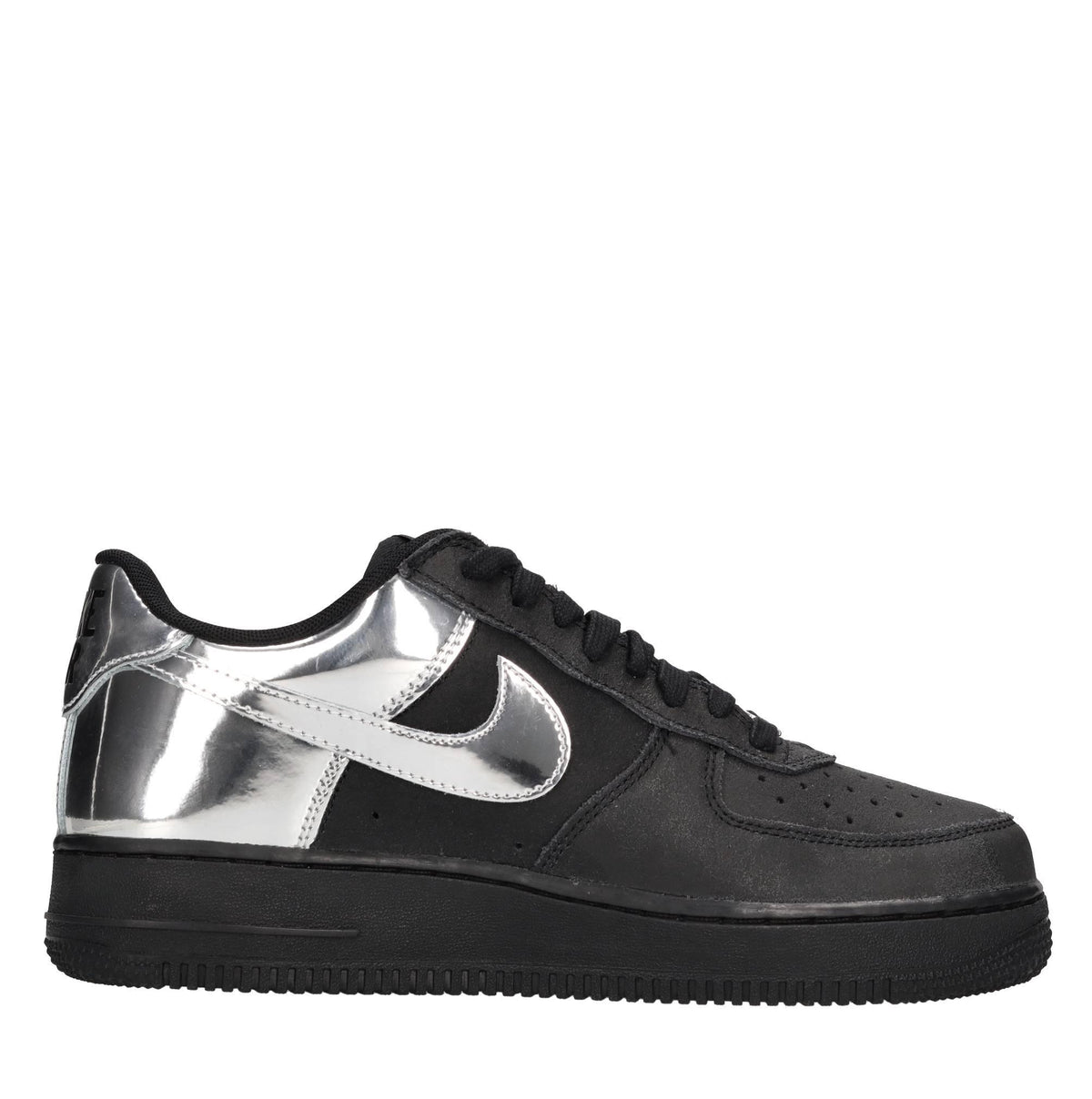 Sneakers in pelle con dettagli color argento specchiato 