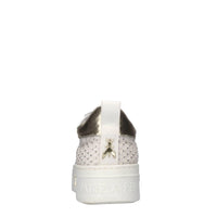 Sneakers in pelle e tessuto 