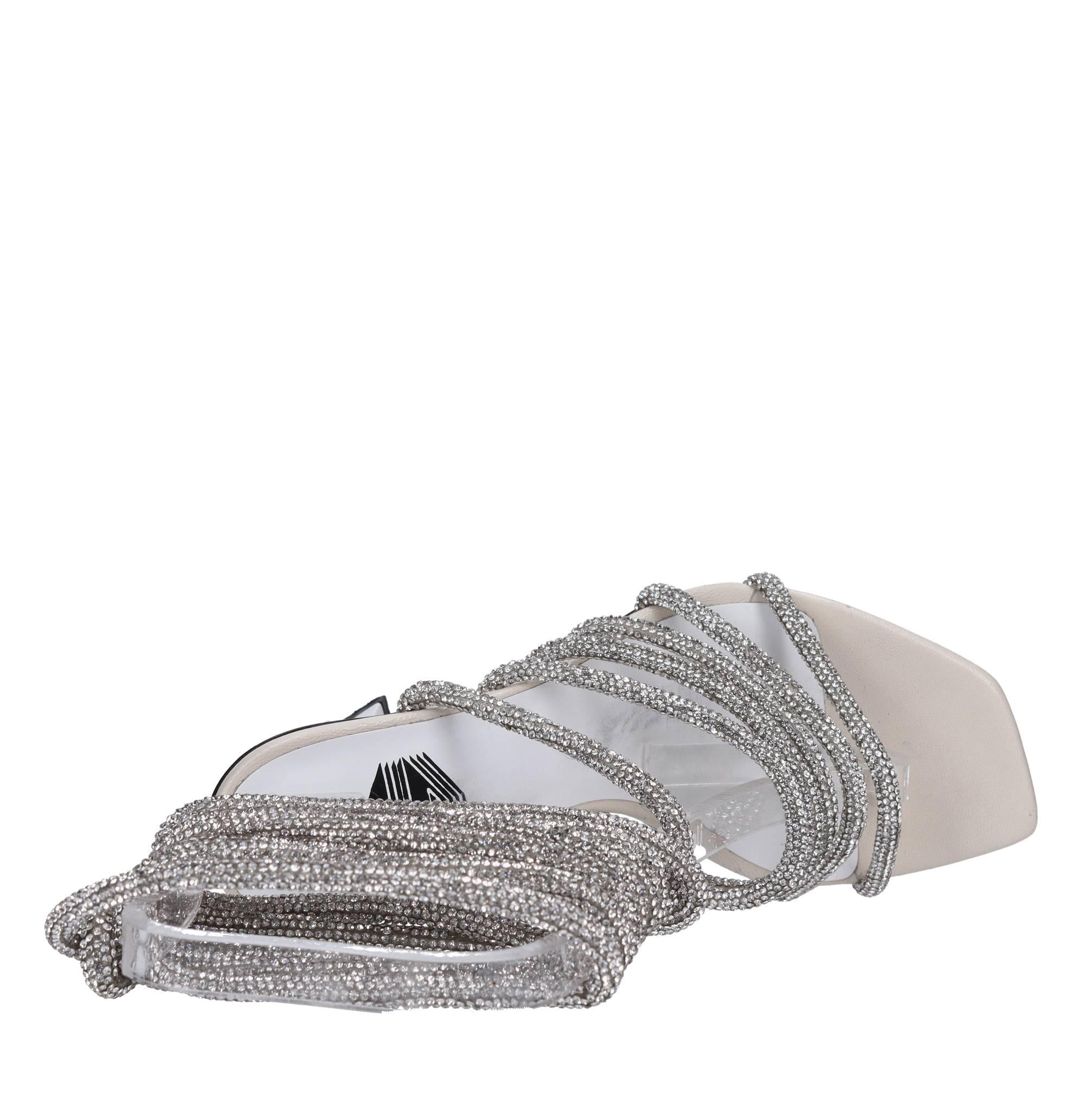 Sandali in pelle e strass 