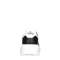 Sneakers in pelle 