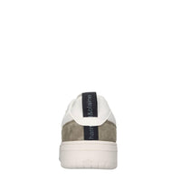 Sneakers in pelle ed ecopelle 