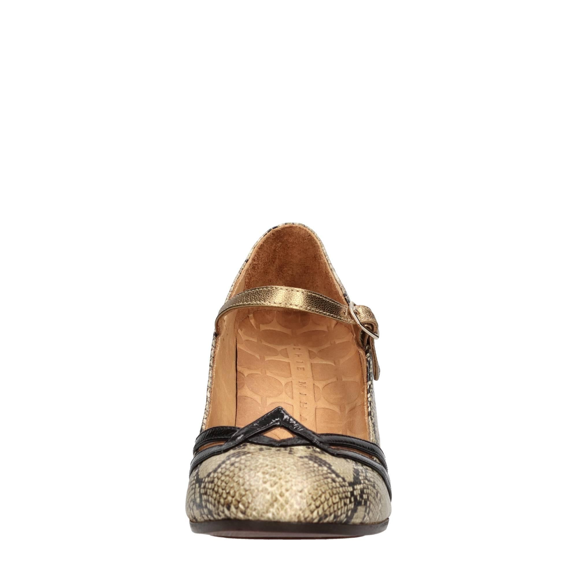 Décolleté in pelle modello Wego Conde 
