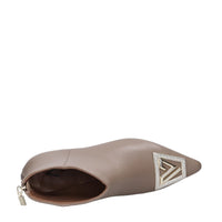 Stivaletto in pelle 