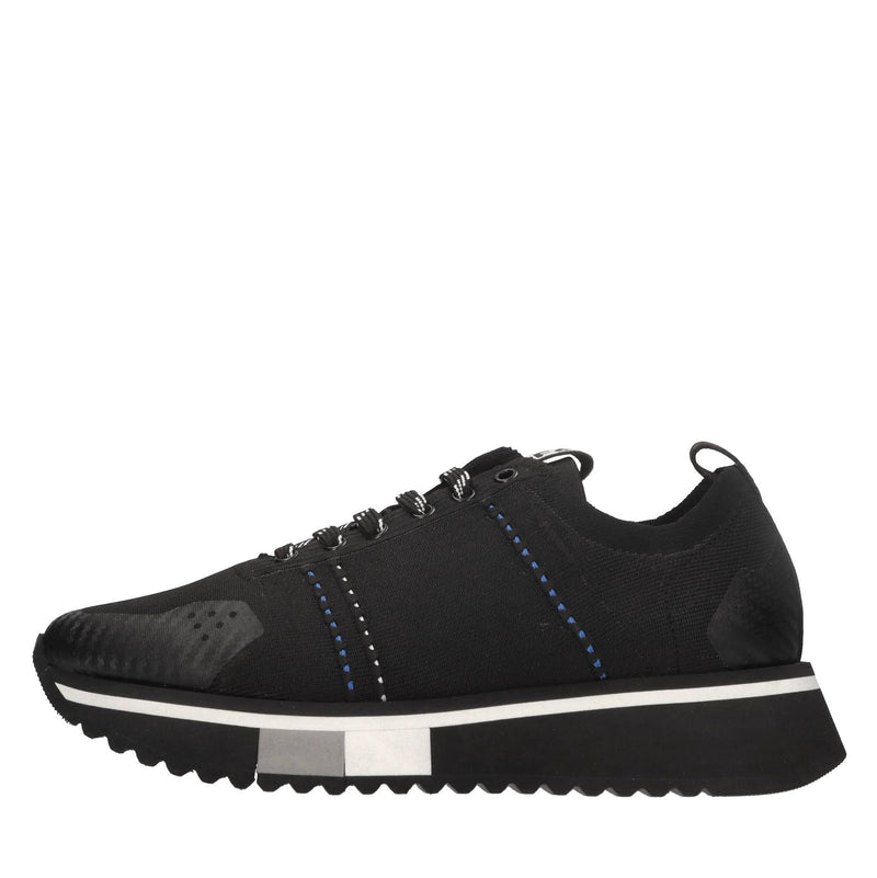 Sneakers in tessuto 