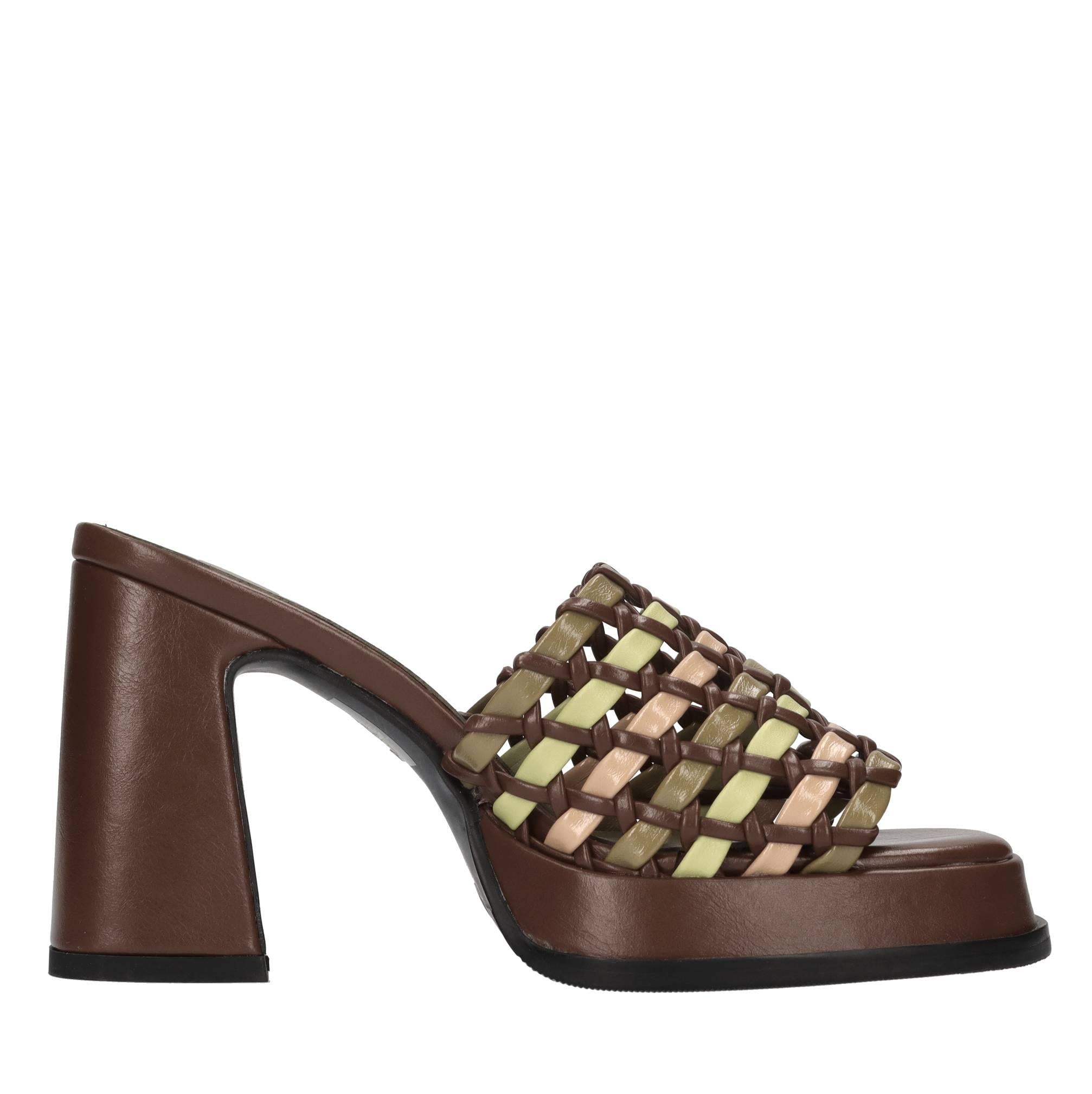 Mules in ecopelle 