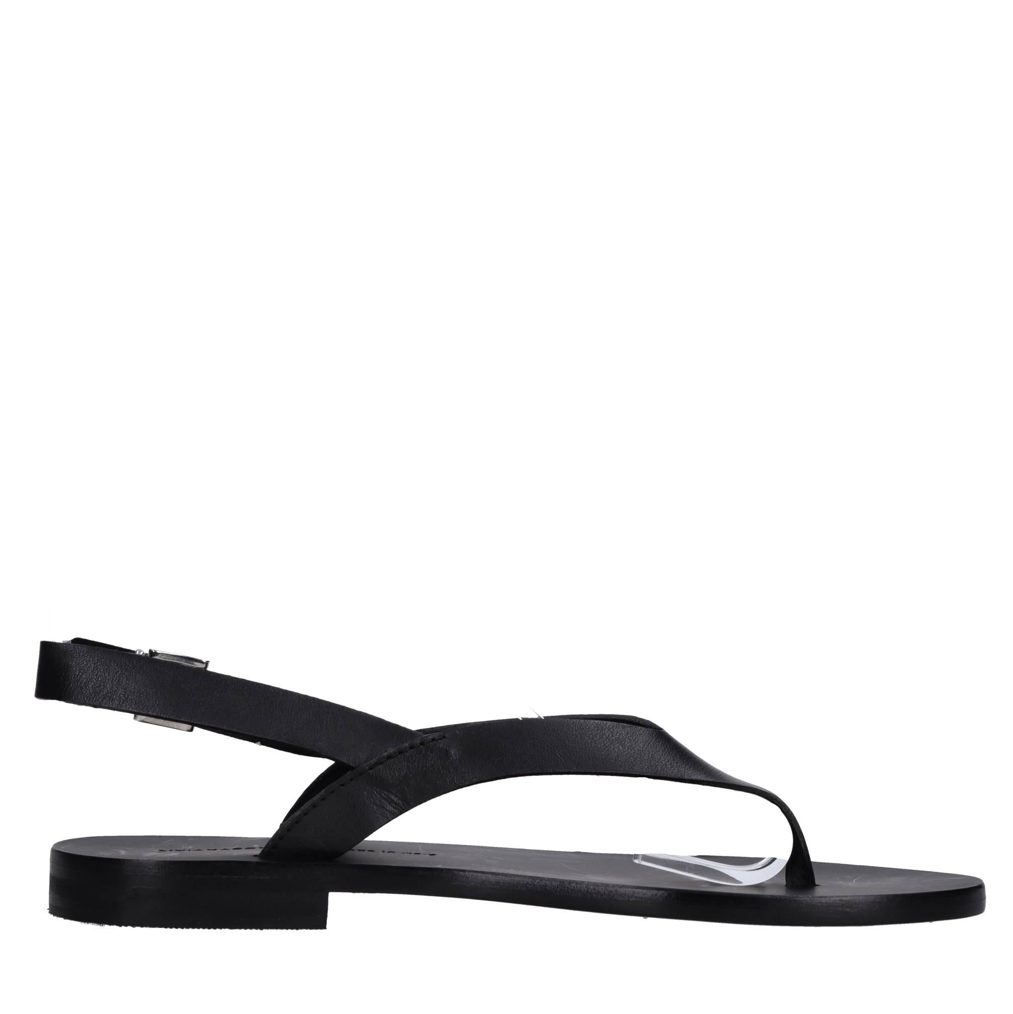 Sandali flat in pelle 