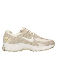 Sneakers in pelle e tessuto 