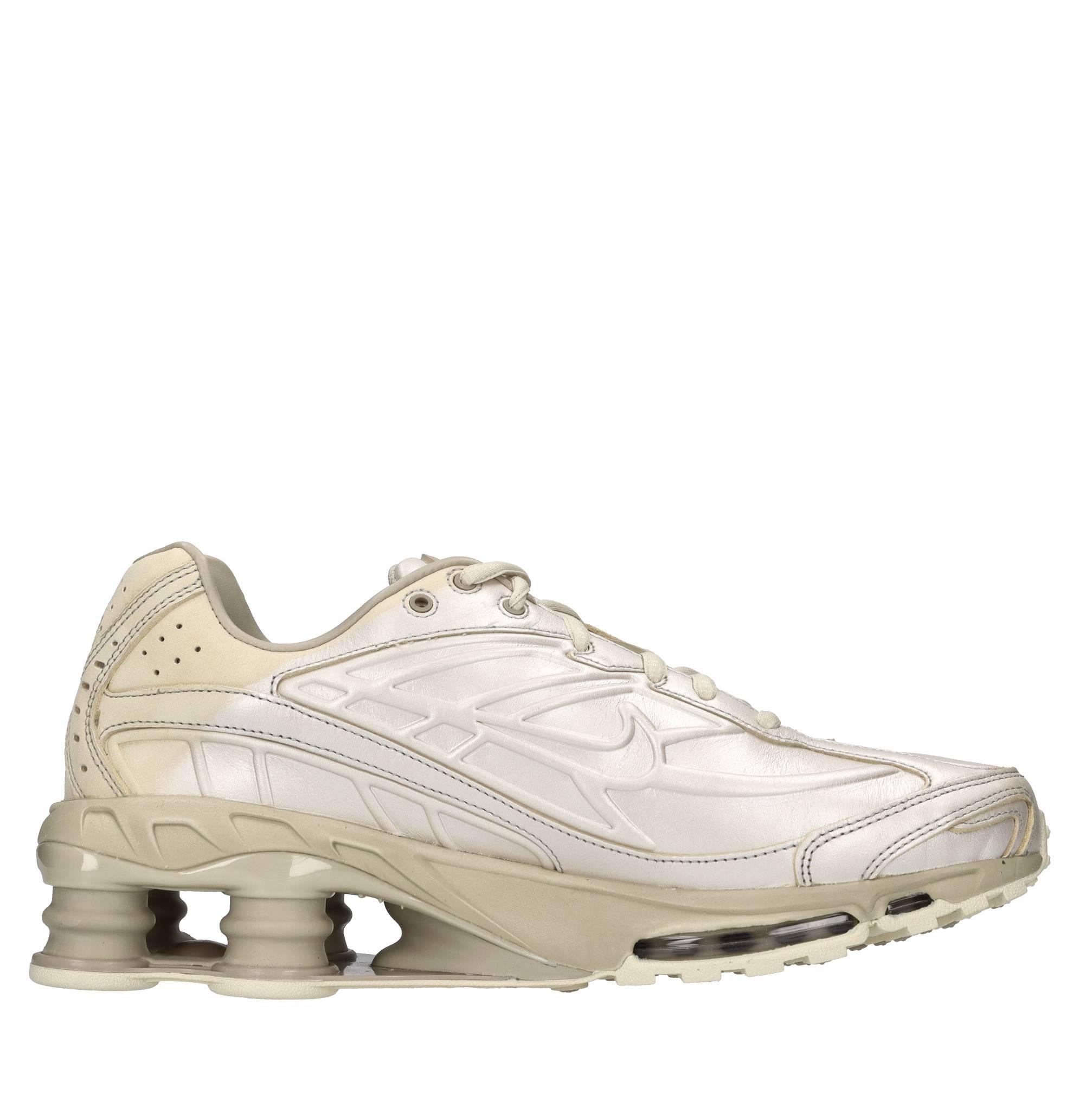 Sneakers in pelle 