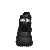 Sneakers in camoscio e tessuto 
