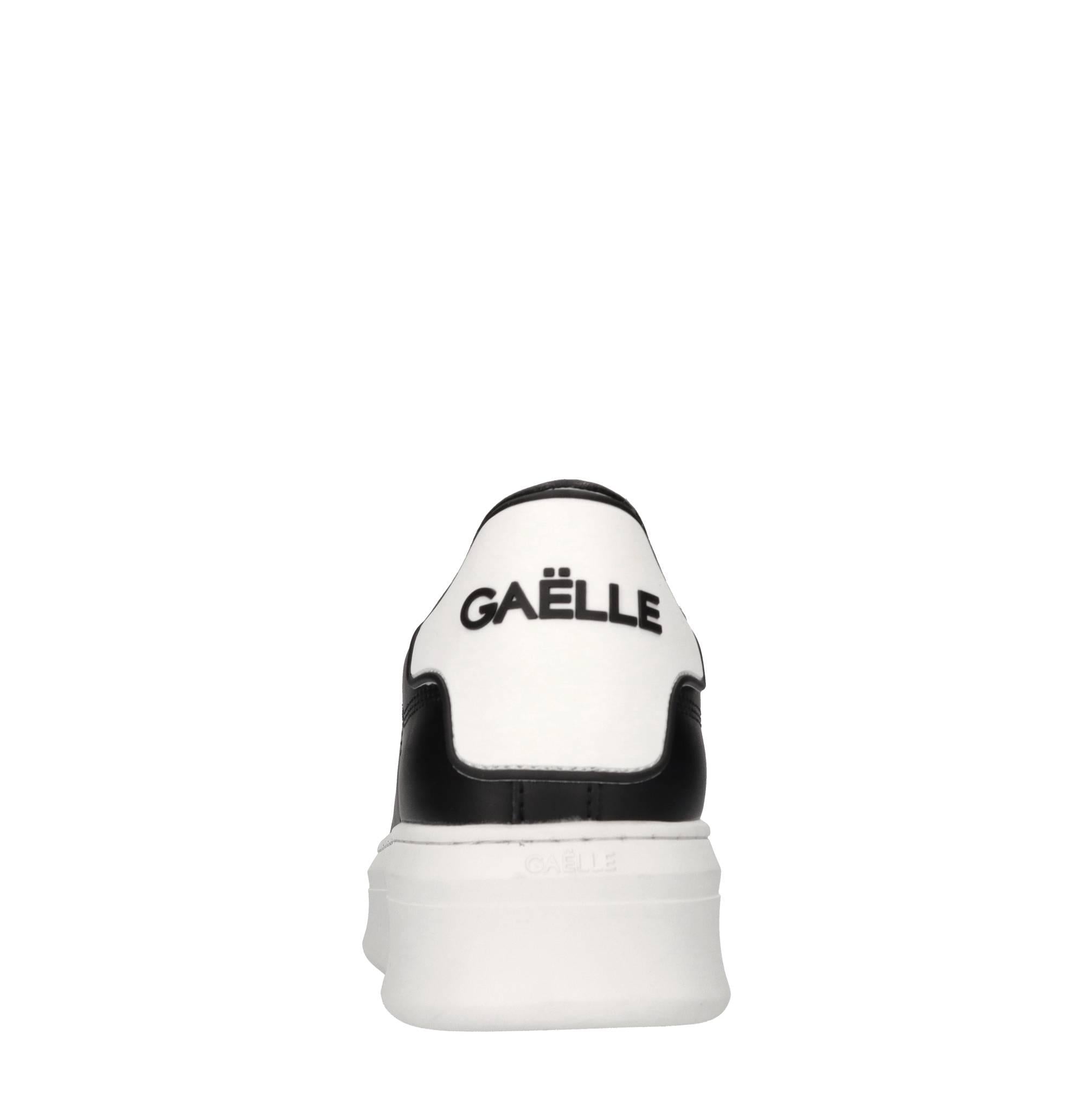 Sneakers in pelle ed ecopelle 