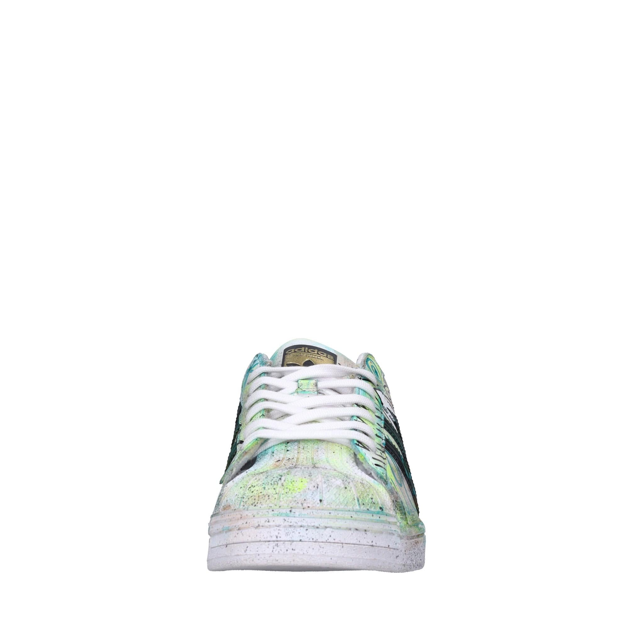 Sneakers in pelle. 