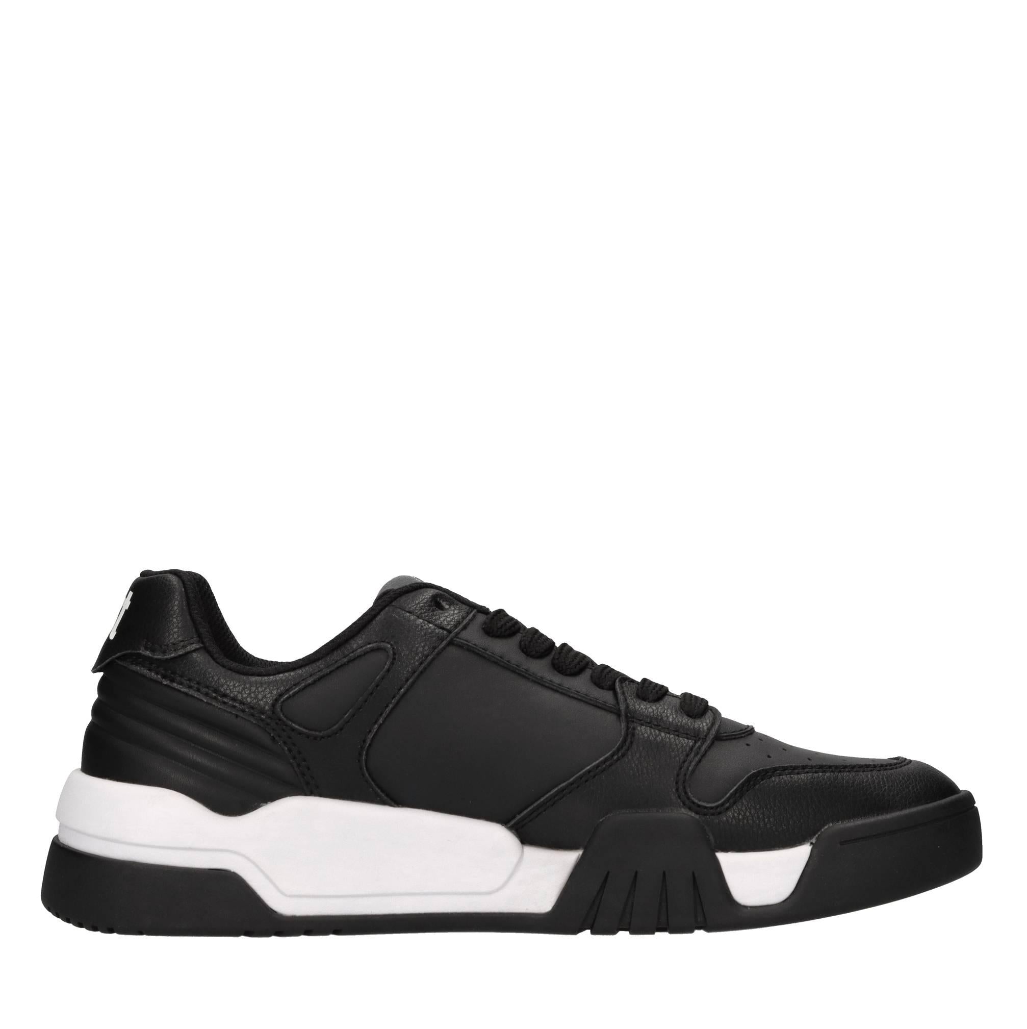 Sneakers in pelle ed ecopelle 