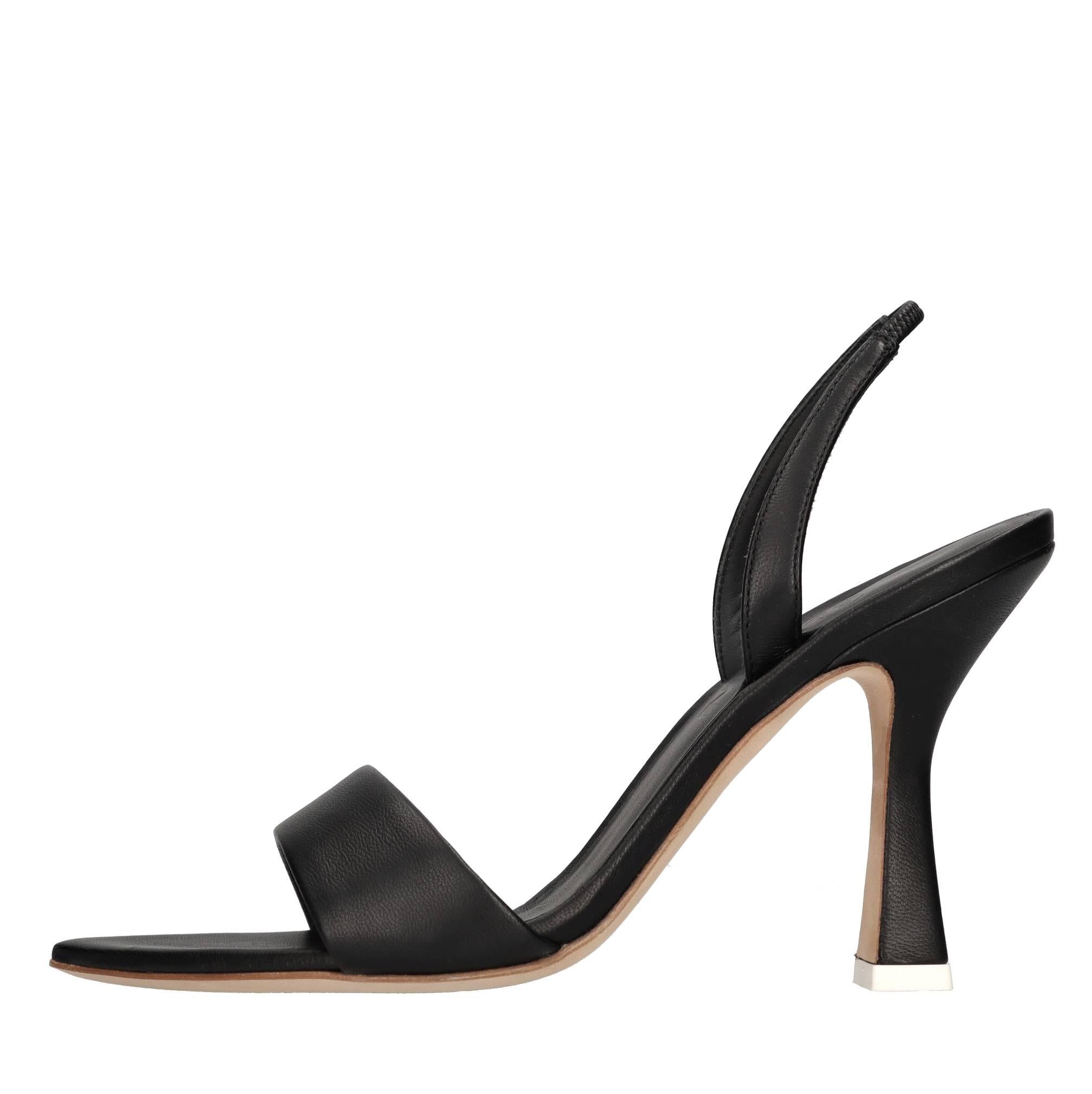 Sandali modello Lily in pelle 