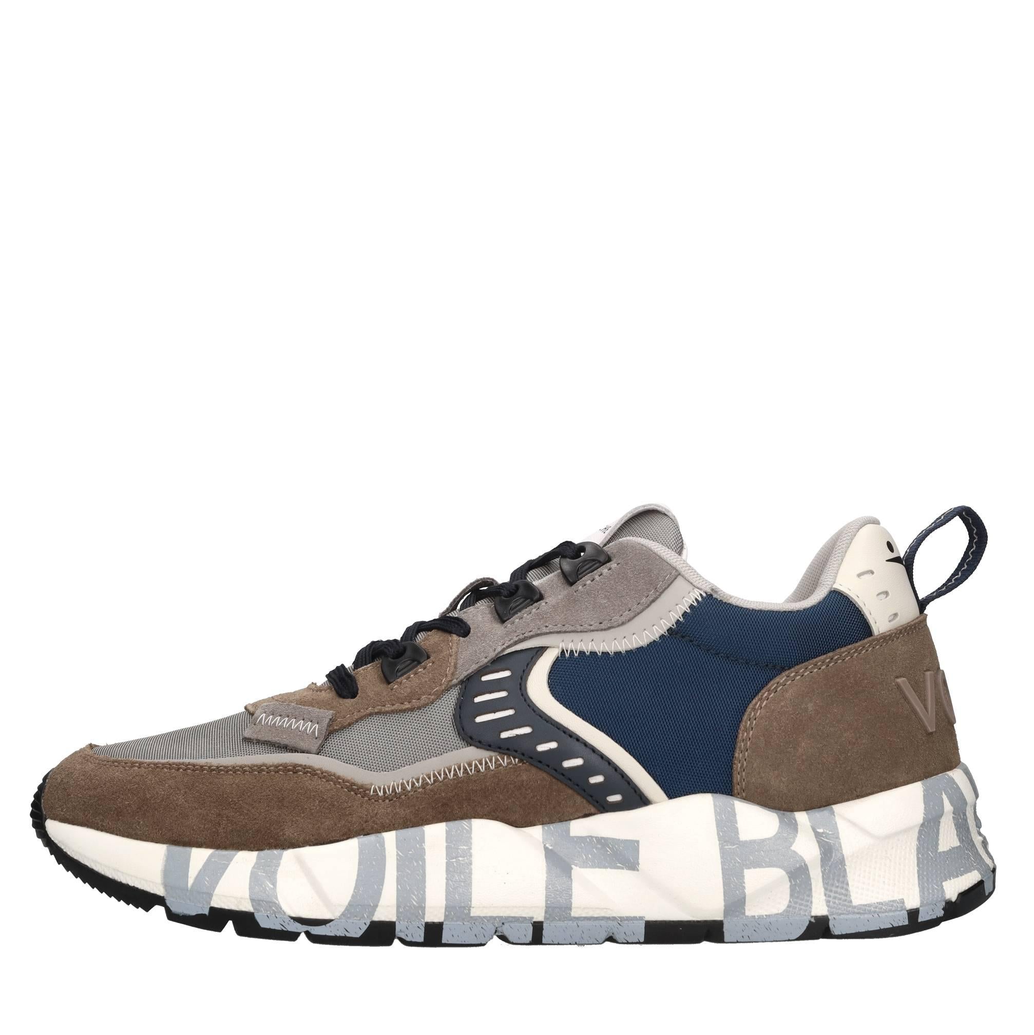 Sneakers in camoscio e tessuto 