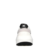 Sneakers in camoscio, ecopelle e tessuto 