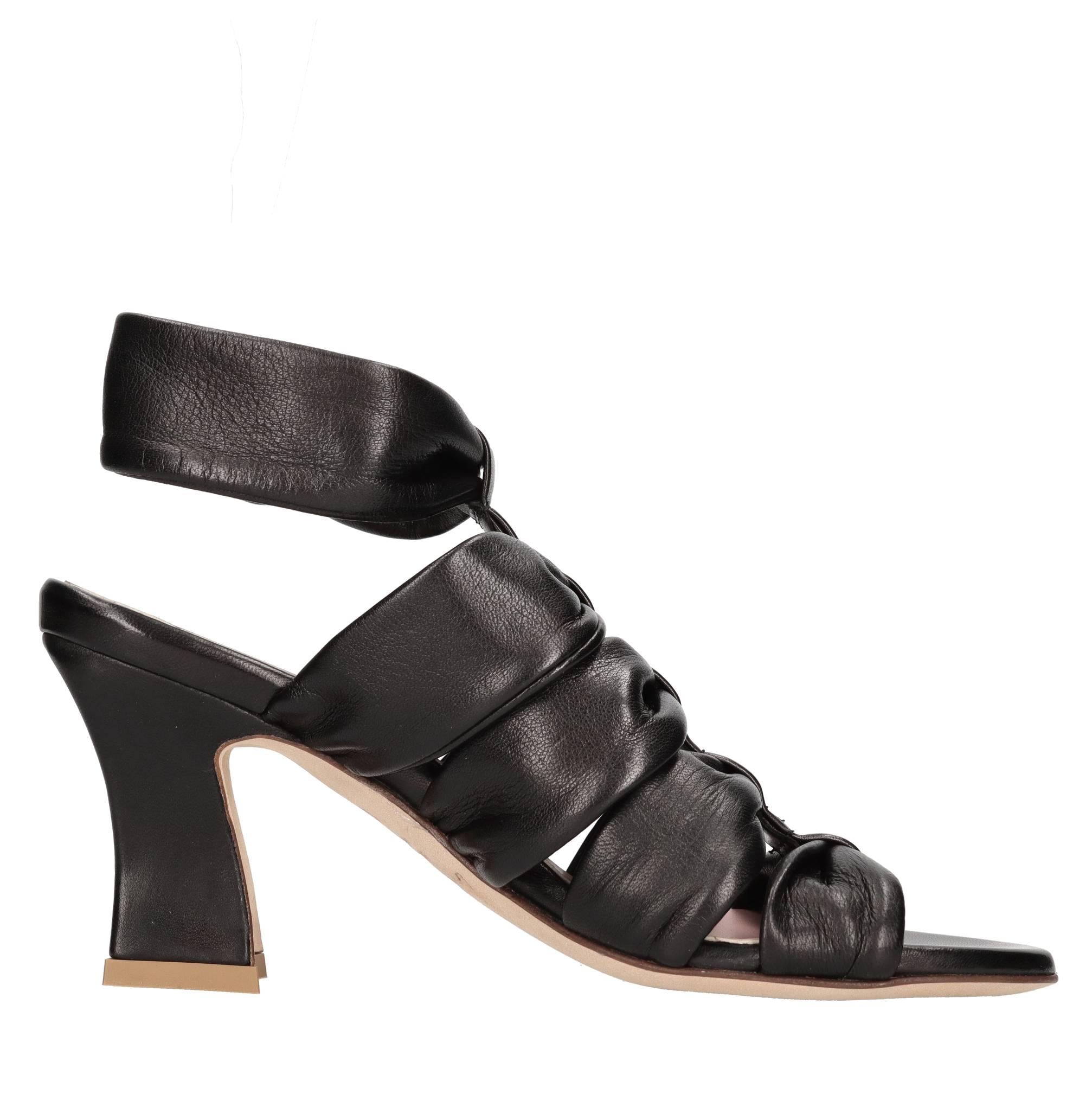 Sandali in pelle 