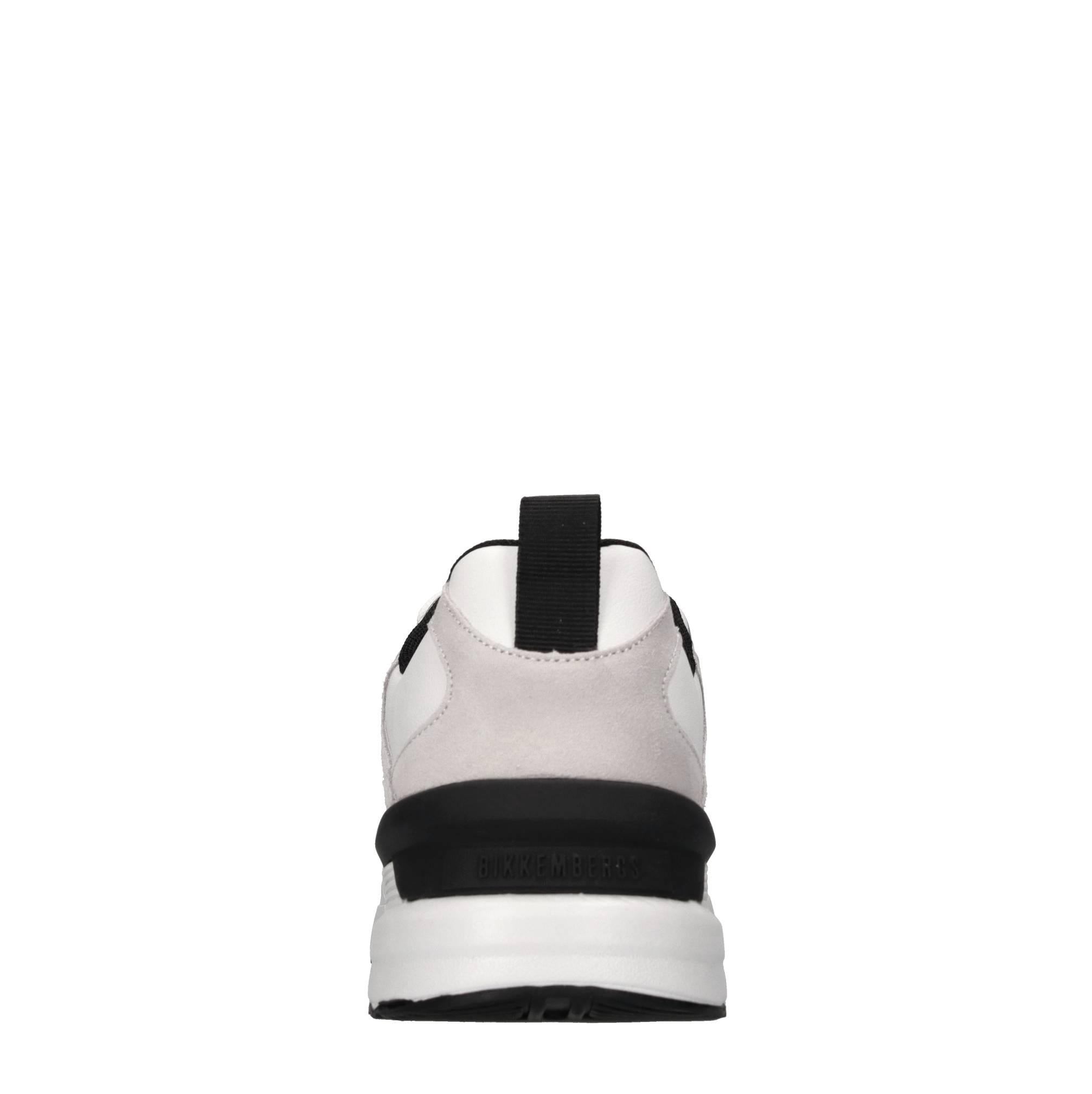 Sneakers in pelle,ecopelle e tessuto 