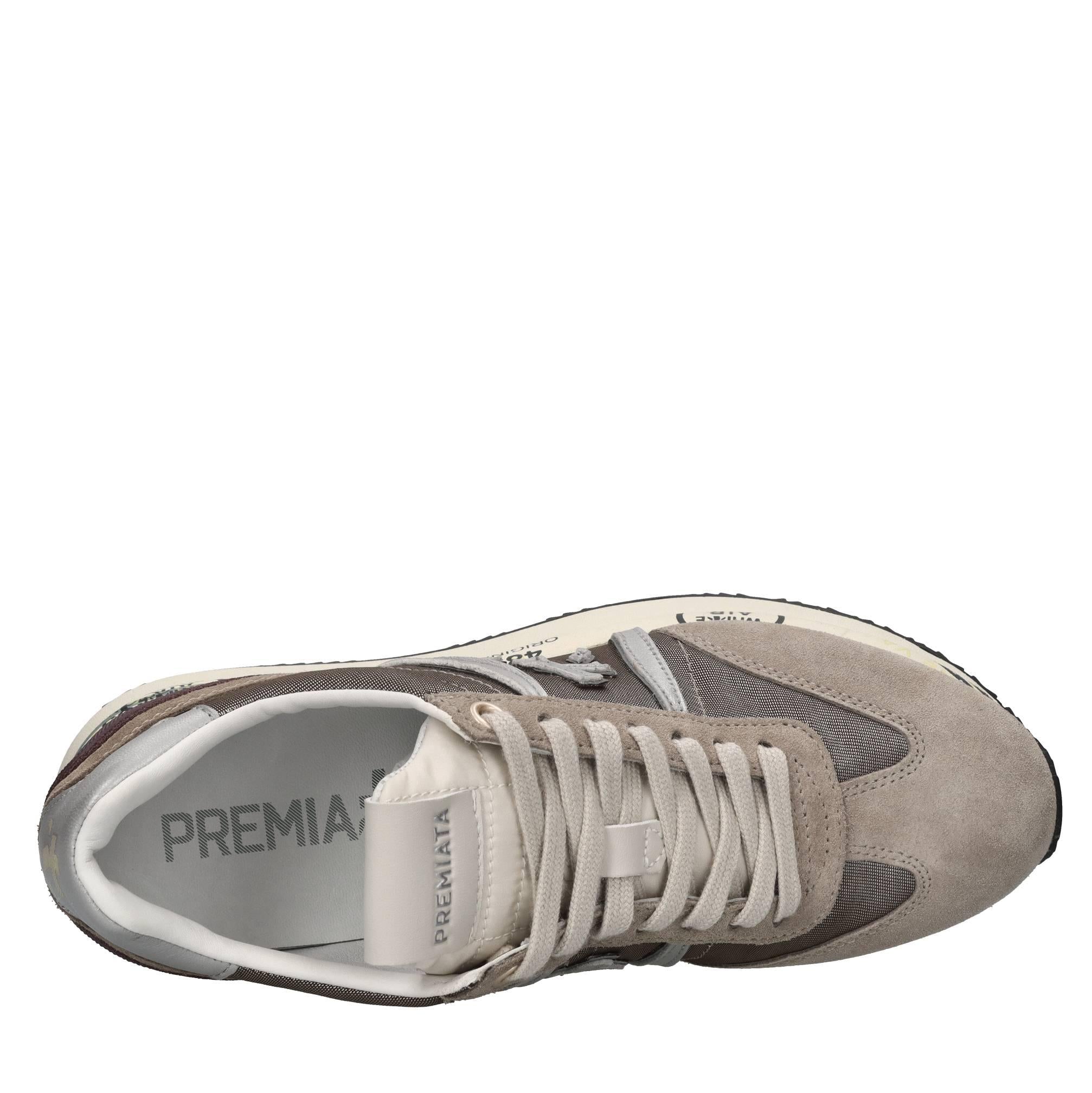 Sneakers in camoscio ecopelle e tessuto 