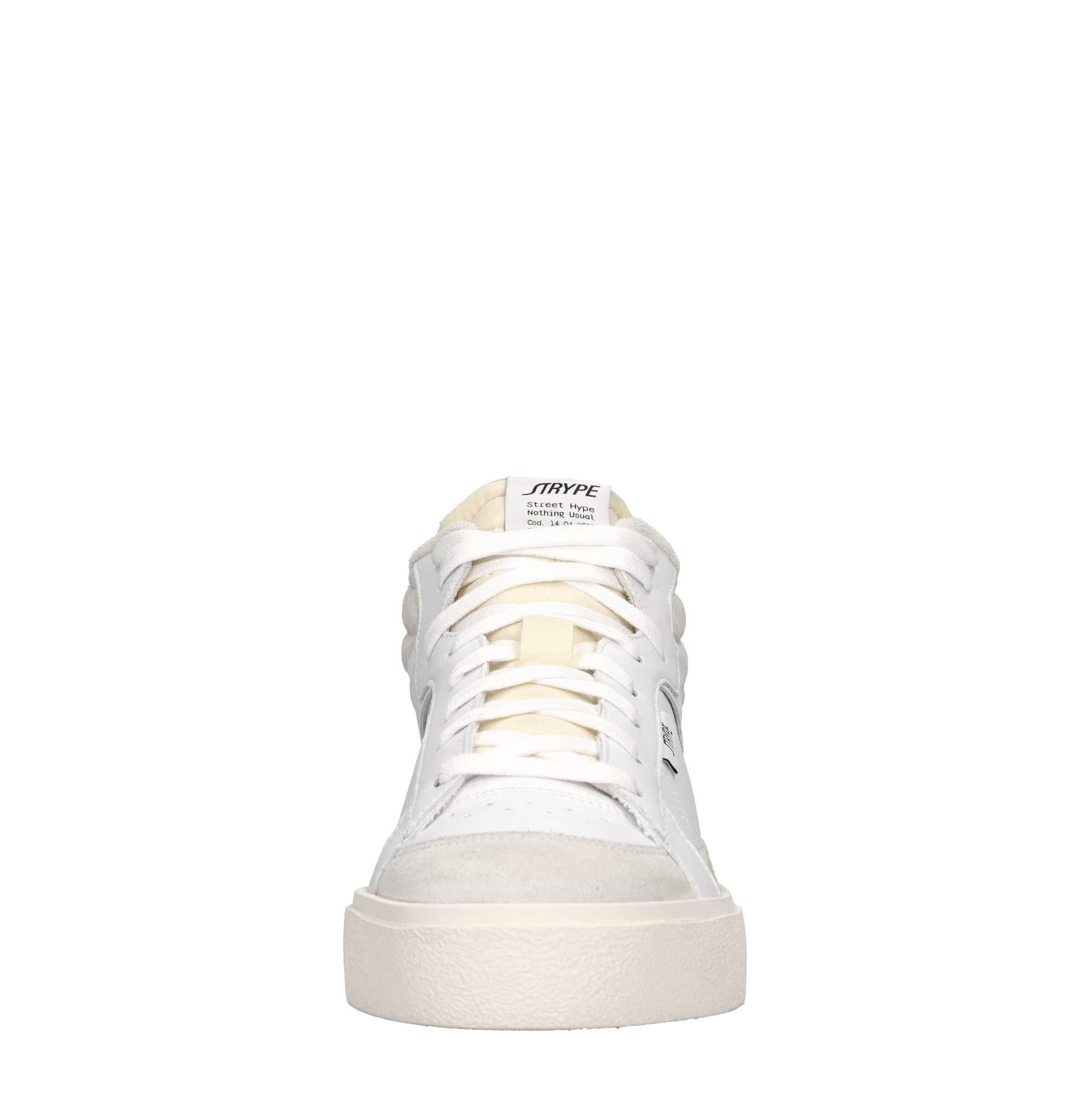 Sneakers in pelle e tessuto 