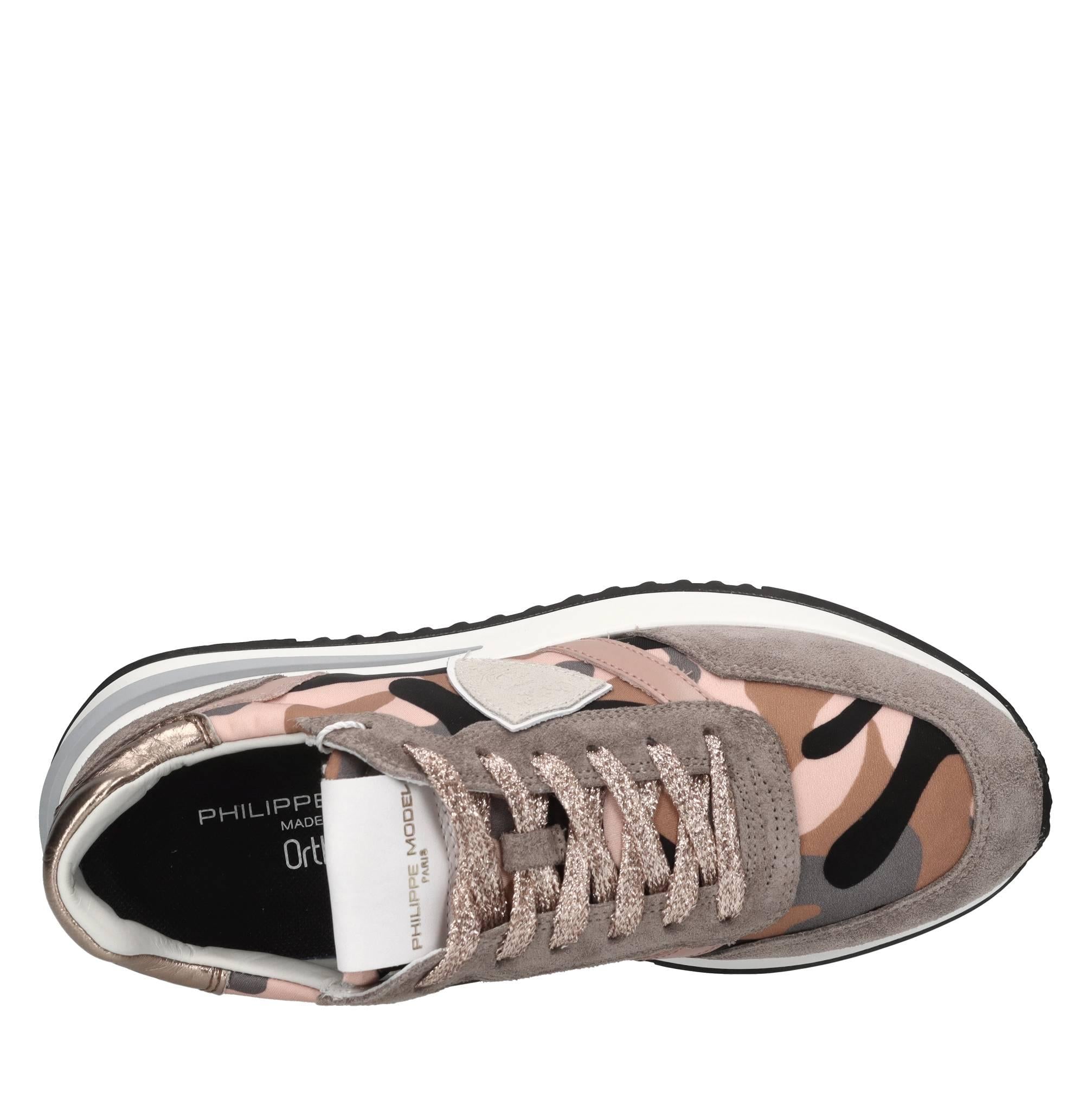 Sneakers in pelle e tessuto 