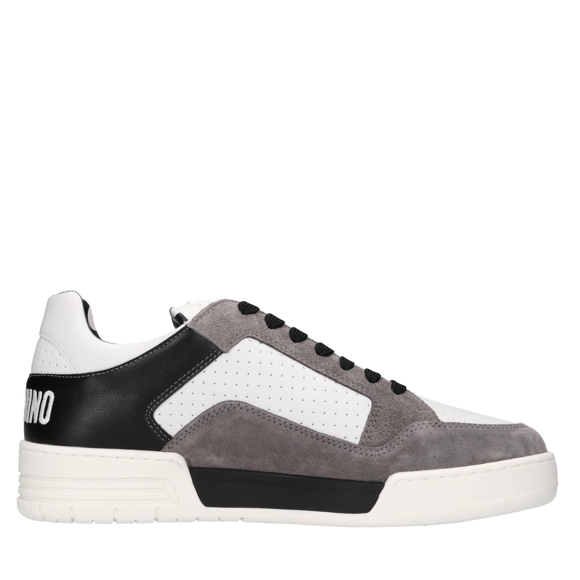 Sneakers in camoscio ed ecopelle 