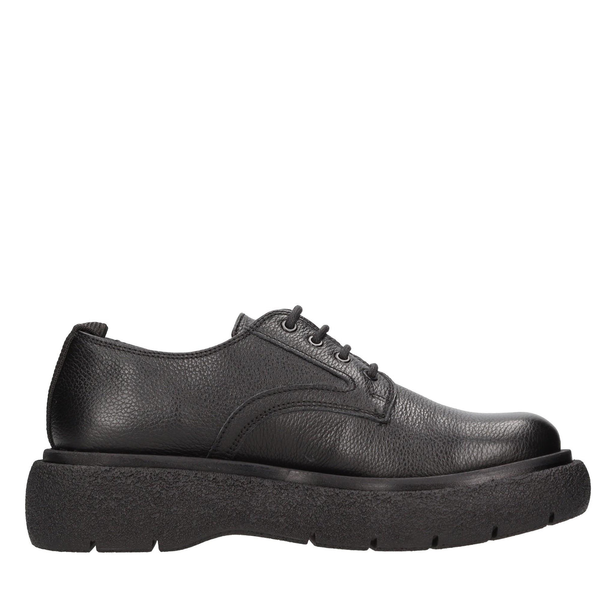 Stringate in pelle 