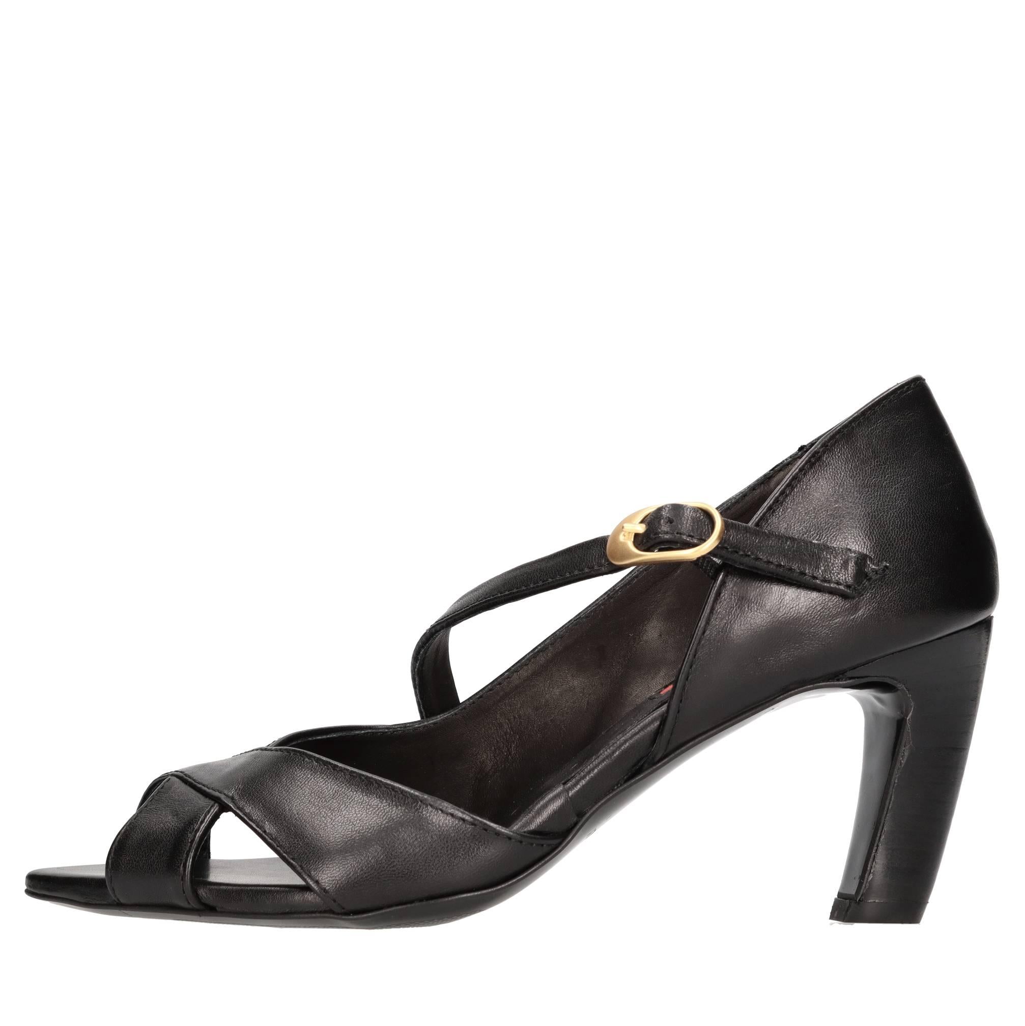 Sandali in pelle 