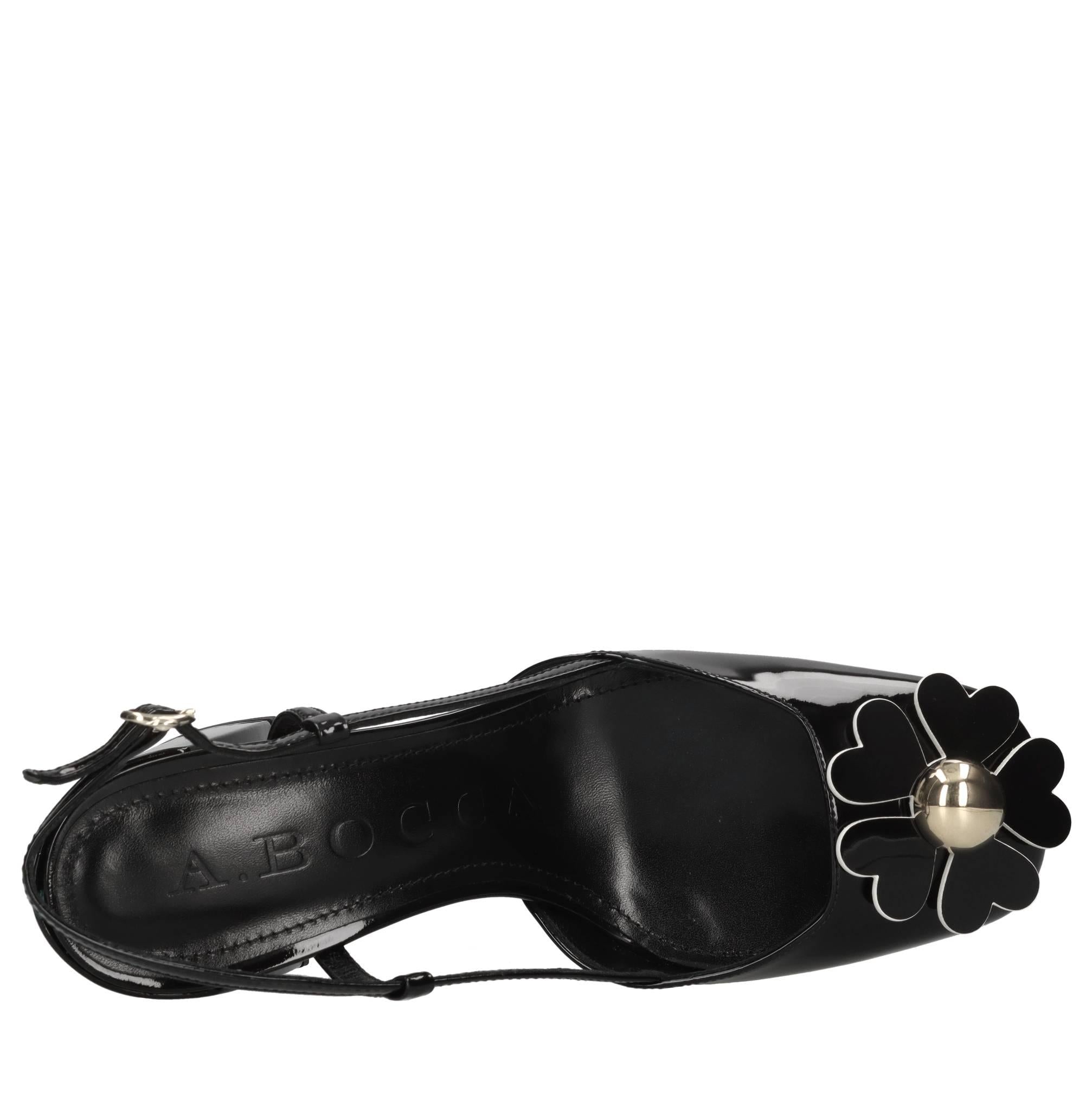 Décolléte slingback in vernice 