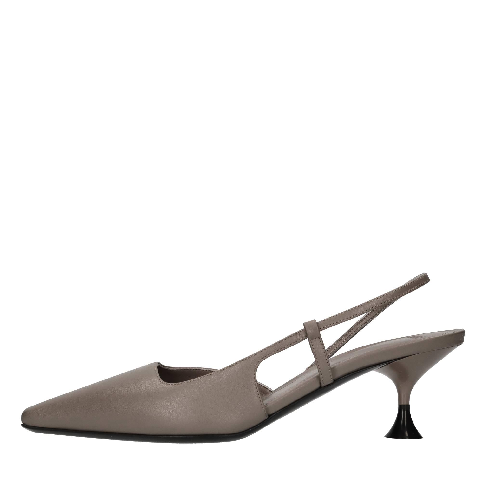 Décolleté slingback in pelle 