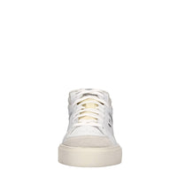 Sneakers in pelle e tessuto 