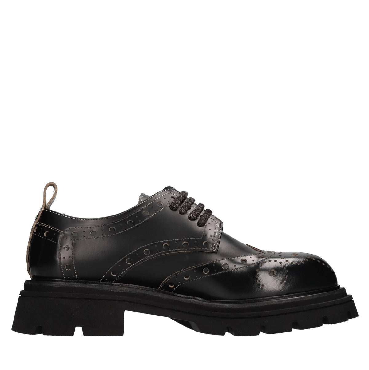 Stringate in pelle 