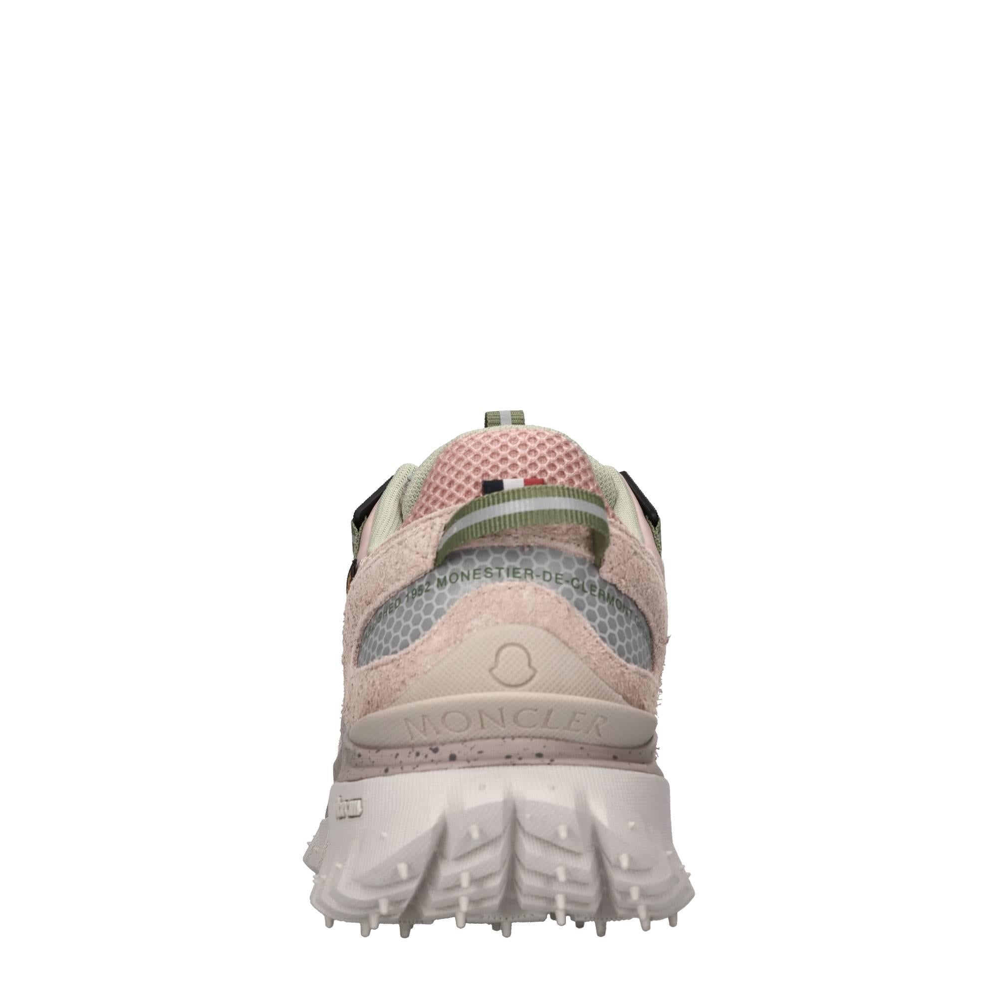 Sneakers in pelle, ecopelle e tessuto 