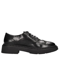 Stringate in pelle 