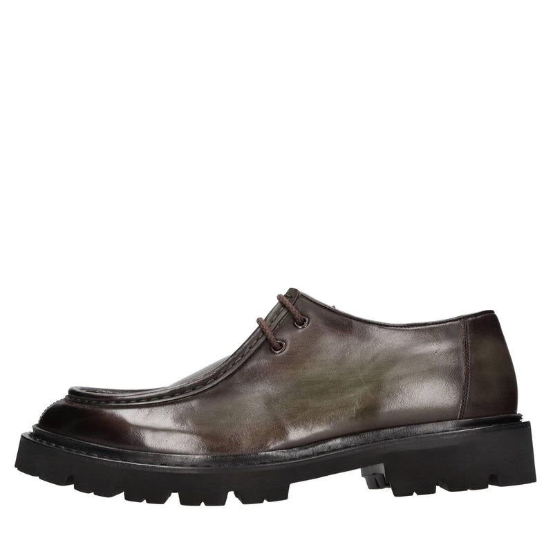 Stringate in pelle 