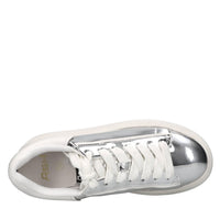 Sneakers in vernice 