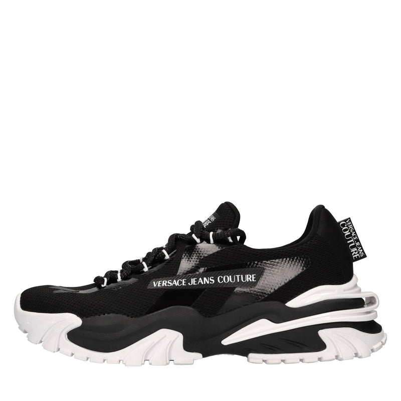 Sneakers in tessuto ed altre materie 