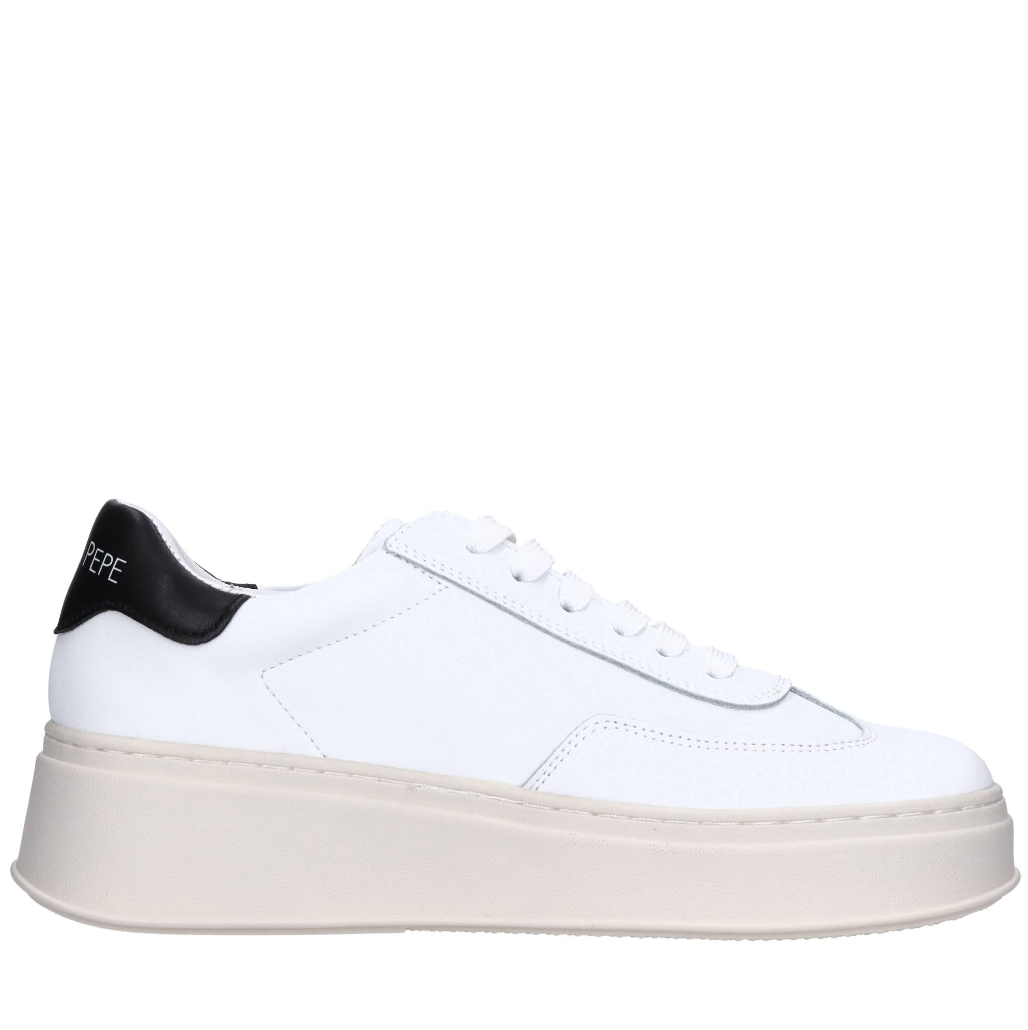 Sneakers in pelle 