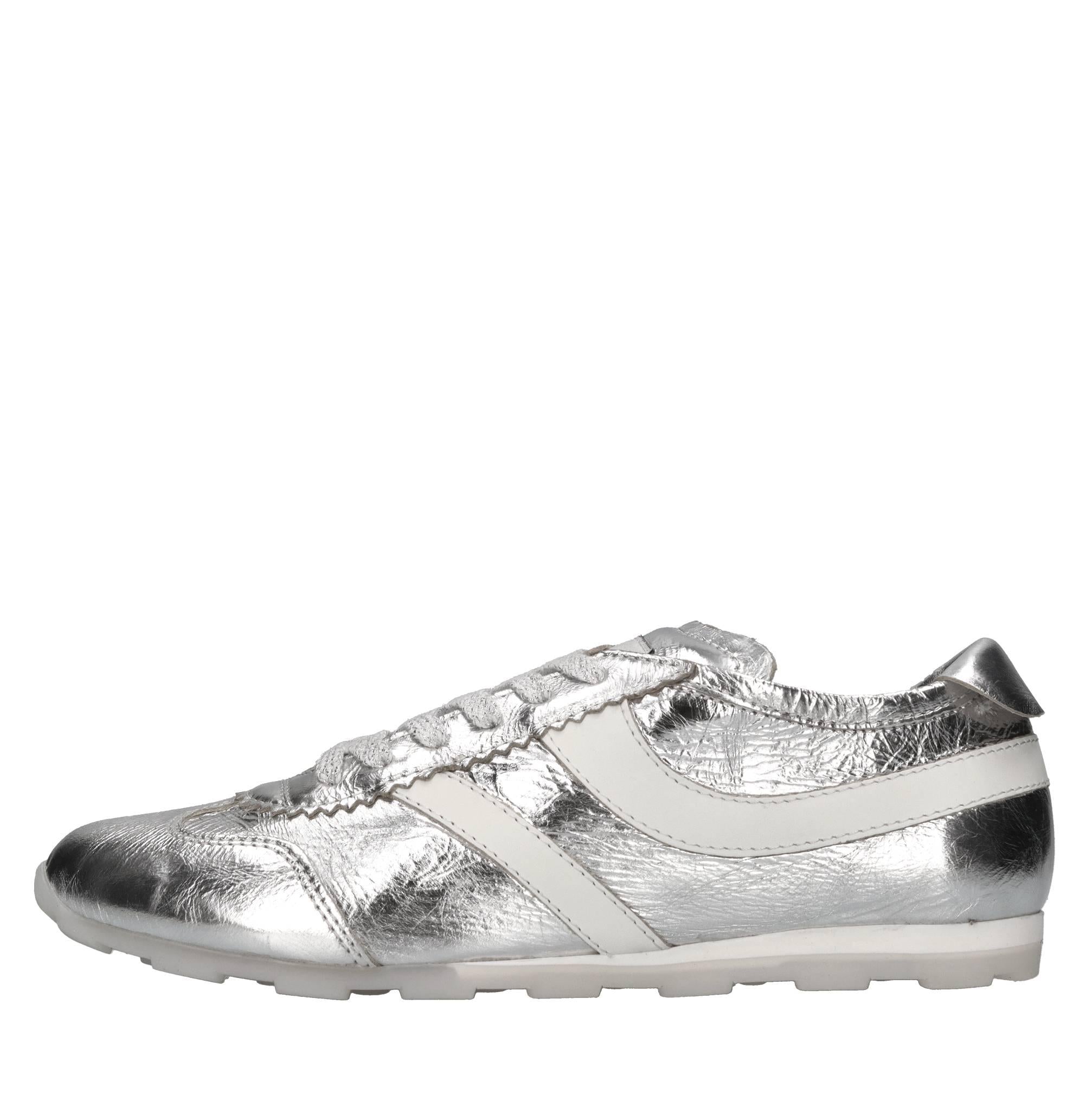 Sneakers in pelle 