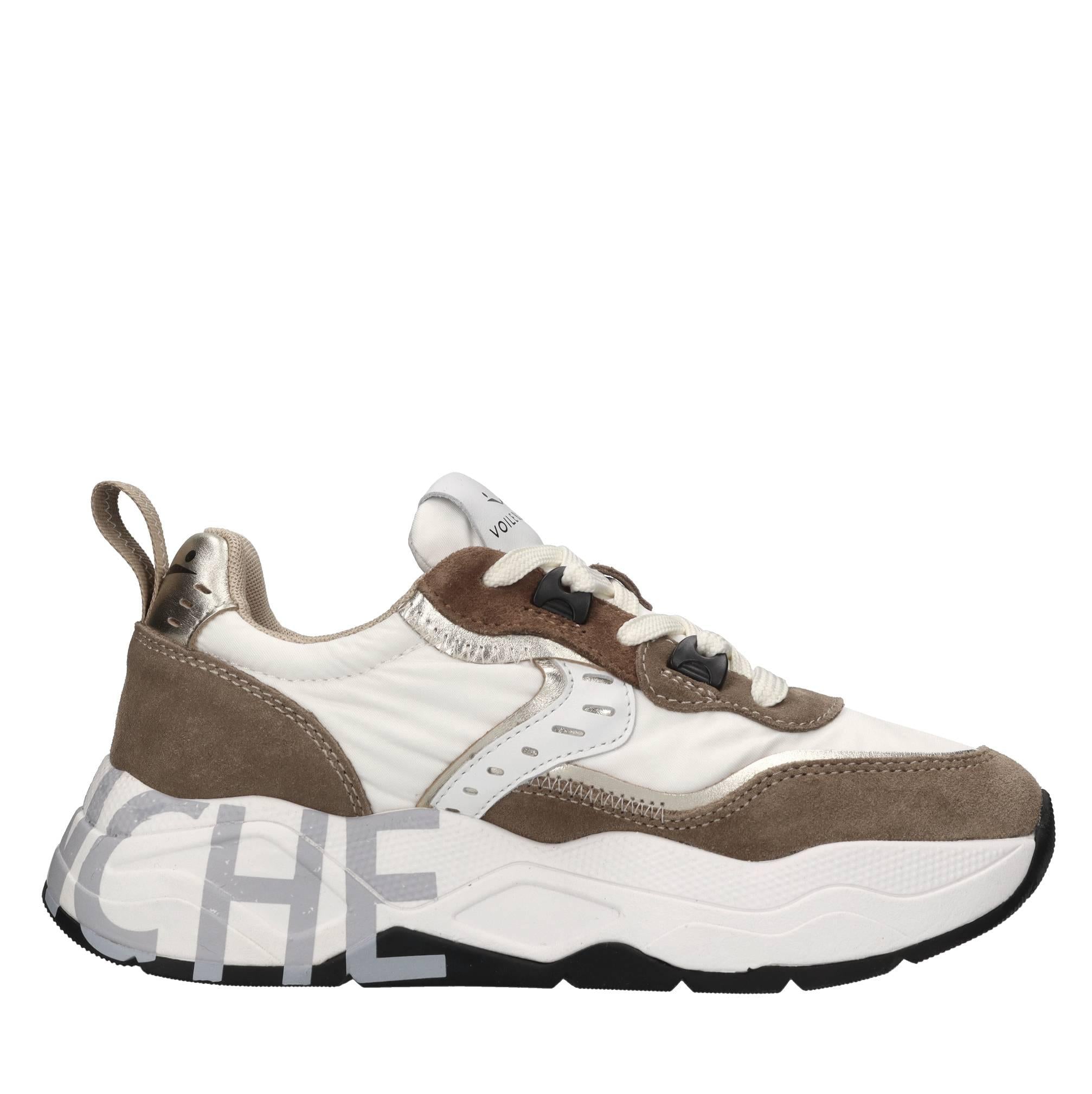 Sneakers in camoscio e tessuto 