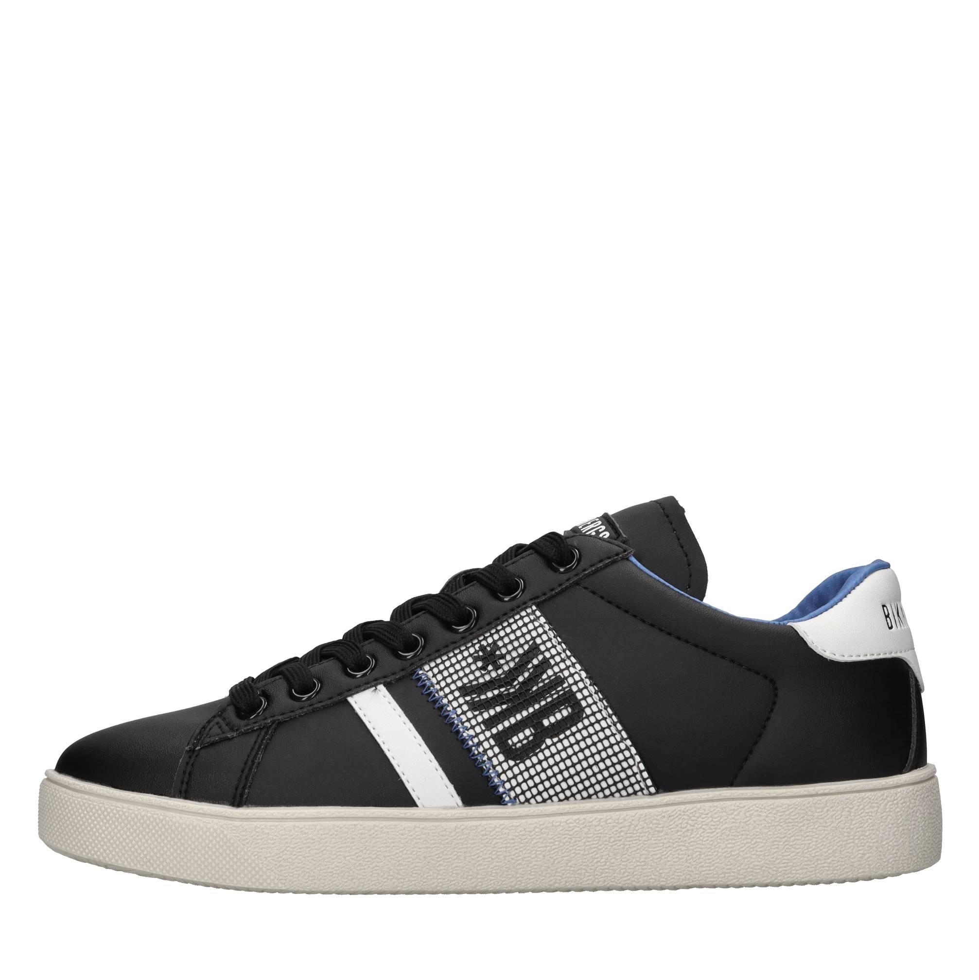Sneakers in ecopelle. 